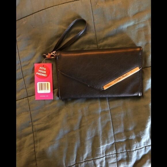 Rampage wristlet - Picture 1 of 5